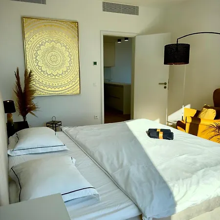 Sky Park Sunrise Apartment, 2 Bedrooms, Downtown Apartament