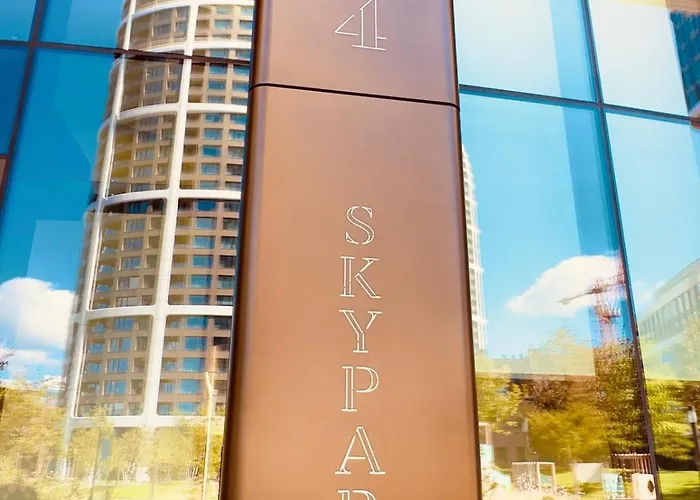 Sky Park Sunrise Apartment, 2 Bedrooms, Downtown