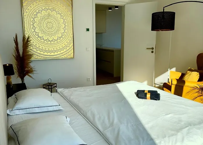 Sky Park Sunrise Apartment, 2 Bedrooms, Downtown شقة