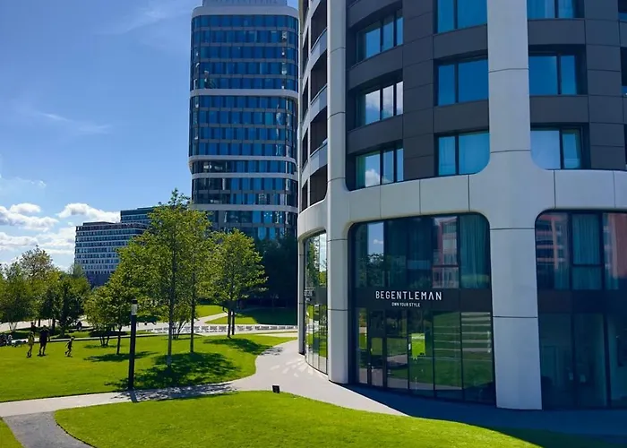 Sky Park Sunrise Apartment, 2 Bedrooms, Downtown Apartmán Bratislava