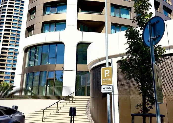 Apartmán Sky Park Sunrise Apartment, 2 Bedrooms, Downtown *