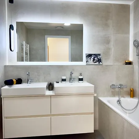 Sky Park Sunrise Apartment, 2 Bedrooms, Downtown Διαμέρισμα